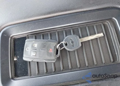 2018 Chevrolet Silverado 1500 2Lt from USA, damaged, VIN 1GCVKREC3JZ216915